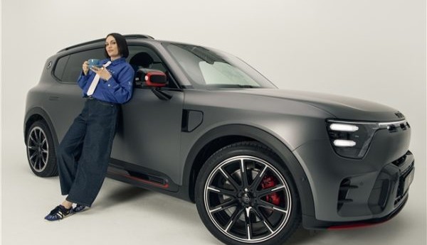 smart携手Jessie J开启全球品牌战役