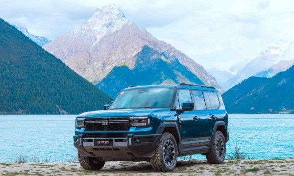 纵横G700对比坦克500，谁才是30万级硬派越野首选车型？