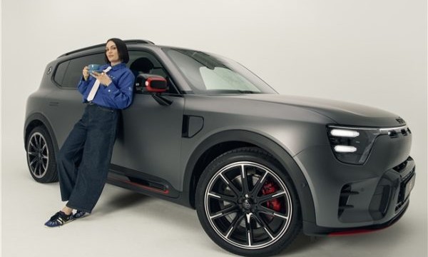 smart携手Jessie J开启全球品牌战役